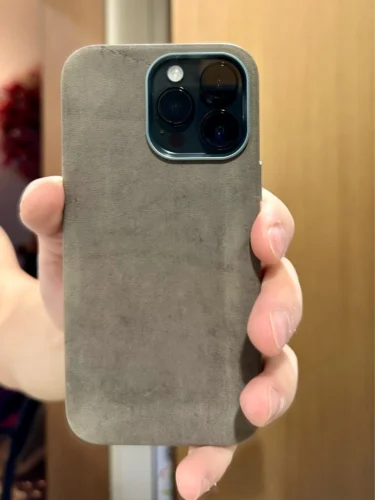 Premium Scars Crazy Horse Genuine Cowhide Leather iPhone Case | Compatible with MagSafe (Noix) photo review