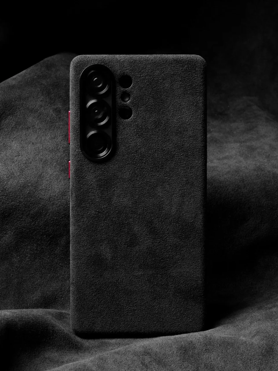 Magnetic Alcantara Case For Samsung Galaxy S25 Ultra - Image 3