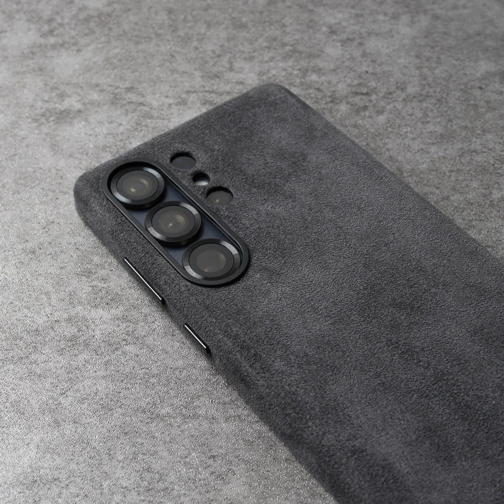 Magnetic Alcantara Case For Samsung Galaxy S25 Ultra - Image 7