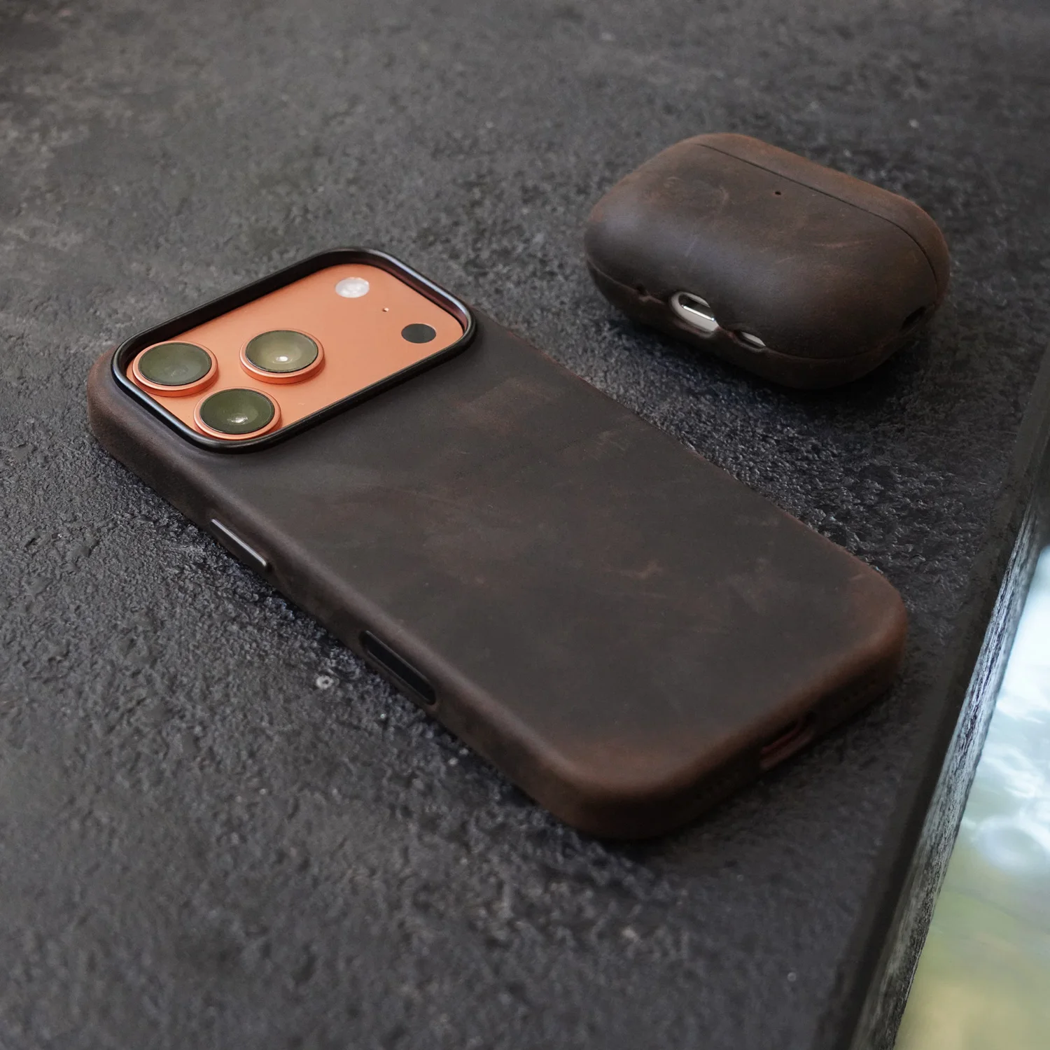 Premium Scars Crazy Horse Genuine Cowhide Leather Case For AirPods Pro 3 & 2 (Ferruginous Brown) - Image 2