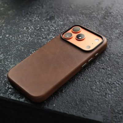 For iPhone 18 Pro & Pro Max Full-Wrap Handmade Genuine Cowhide Retro Leather Cases | Compatible with MagSafe